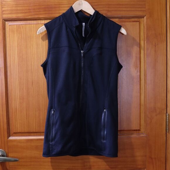 Fabletics Black Lightweight Full Zip Vest Running Hiking Athletic Vest Small - Picture 2 of 7